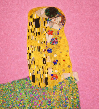 Gustav Klimt The Kiss artwork with pink background high resolution 