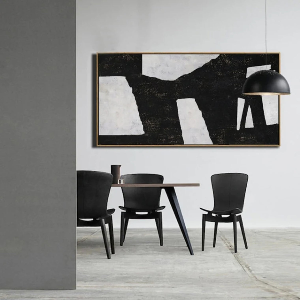 Room mockup. Broad black angular bands stretch horizontally across pale grey shapes with narrow light openings at the right.