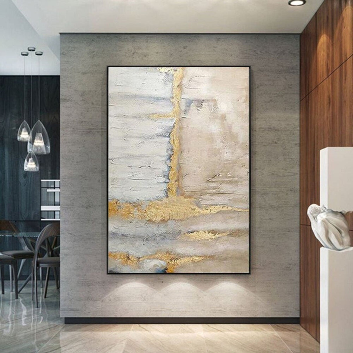 Room mockup. A rough gold-coloured vertical ridge crosses pale cream and grey horizontal scraped textures with shorter gold bands below.